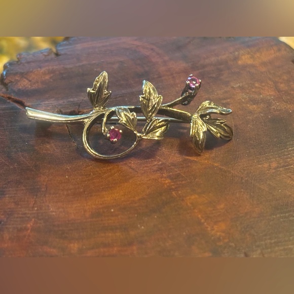 ANTIQUE Sterling Silver and Genuine Pink Rubies Floral Brooch - Picture 3 of 11
